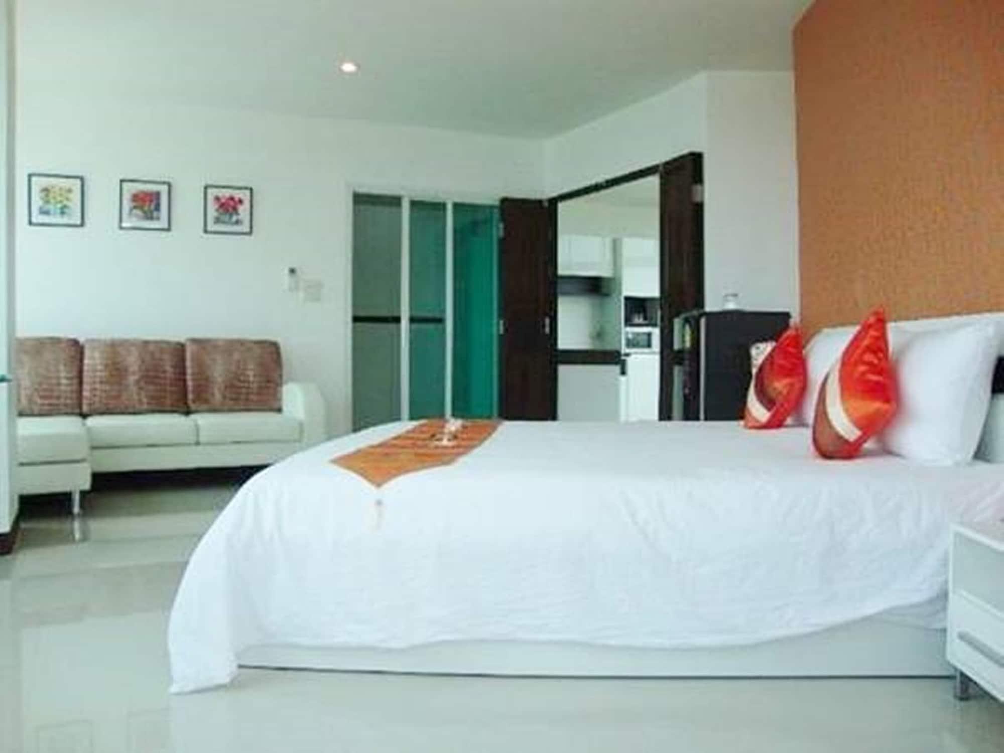 Grand Residence Jomtien Extérieur photo