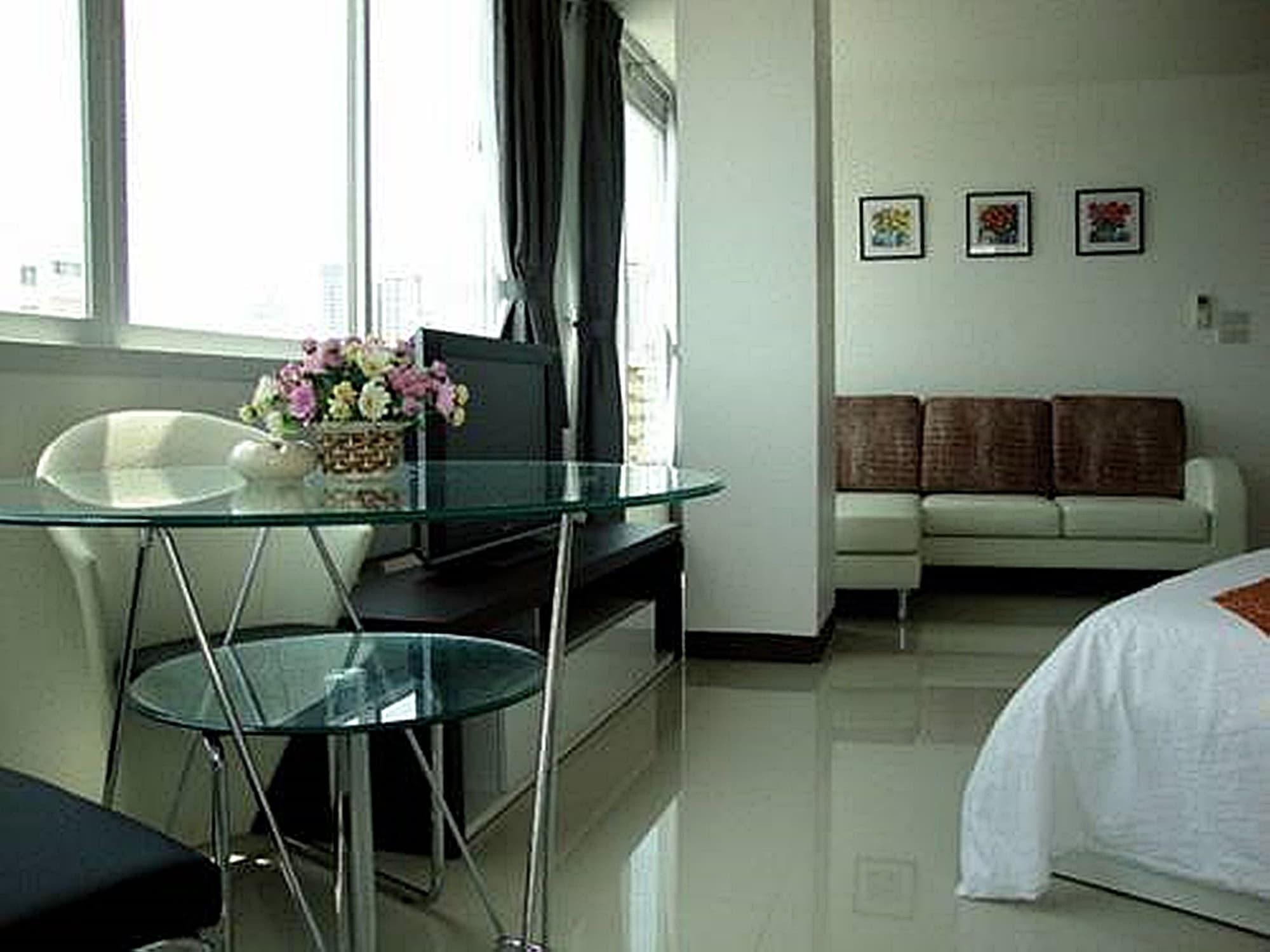 Grand Residence Jomtien Extérieur photo