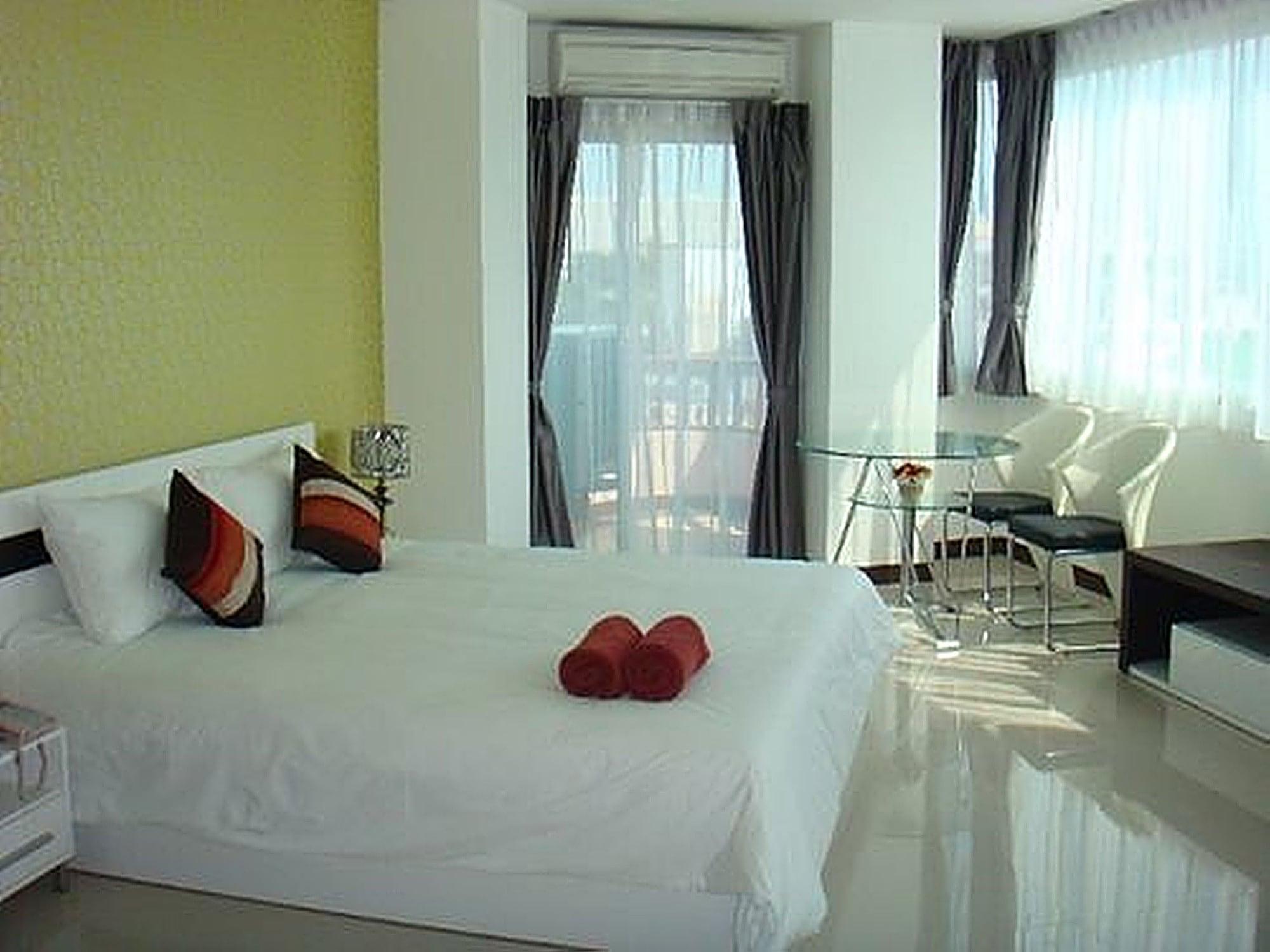 Grand Residence Jomtien Extérieur photo