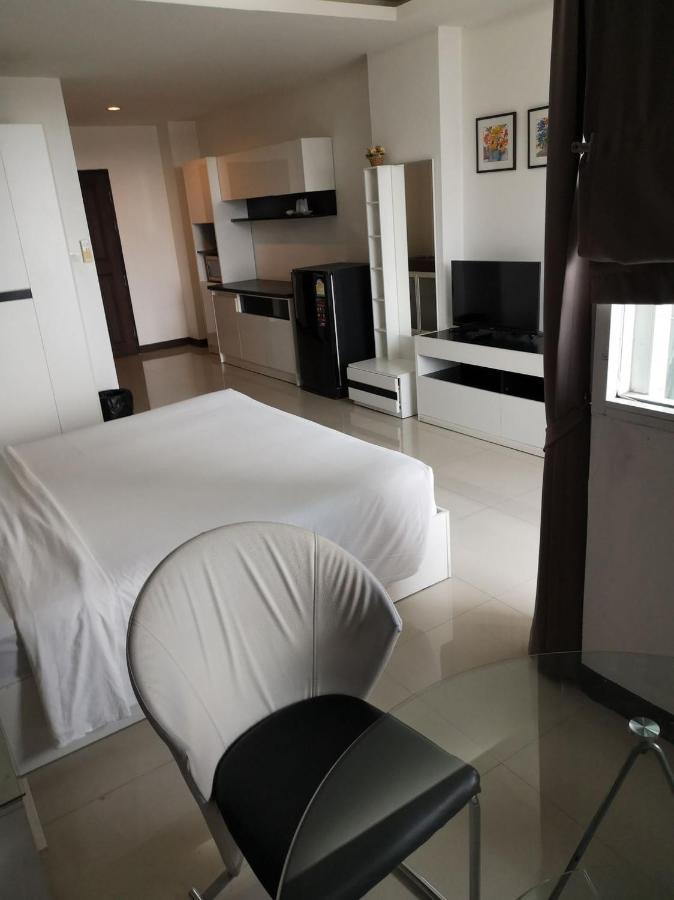 Grand Residence Jomtien Extérieur photo