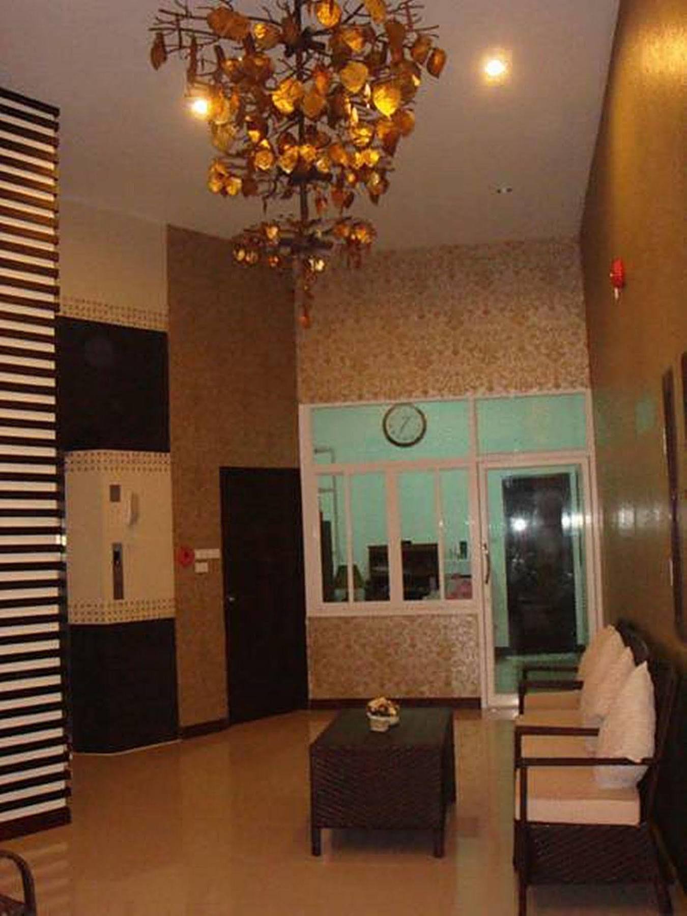Grand Residence Jomtien Extérieur photo