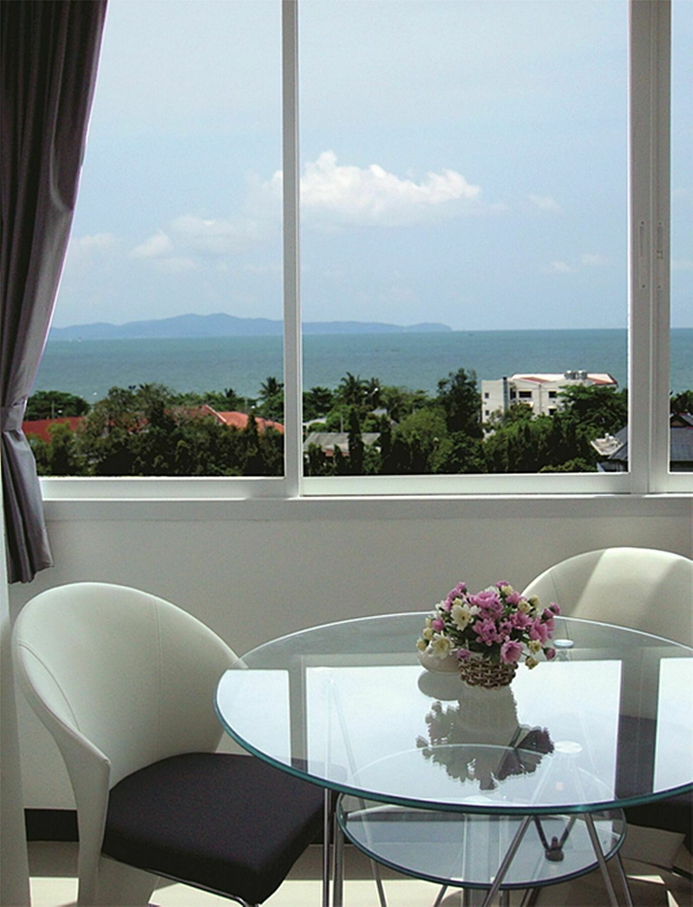 Grand Residence Jomtien Extérieur photo