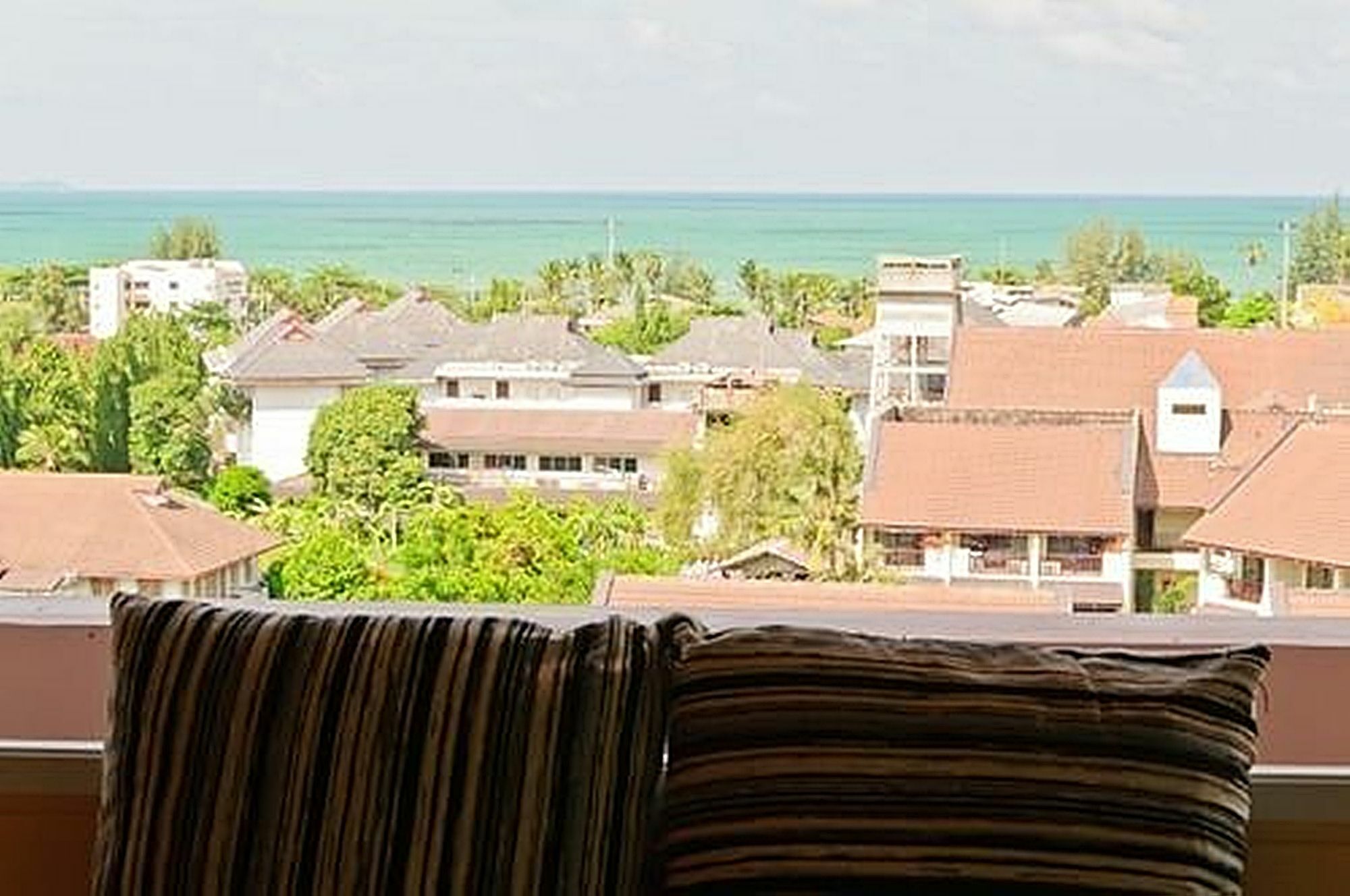Grand Residence Jomtien Extérieur photo