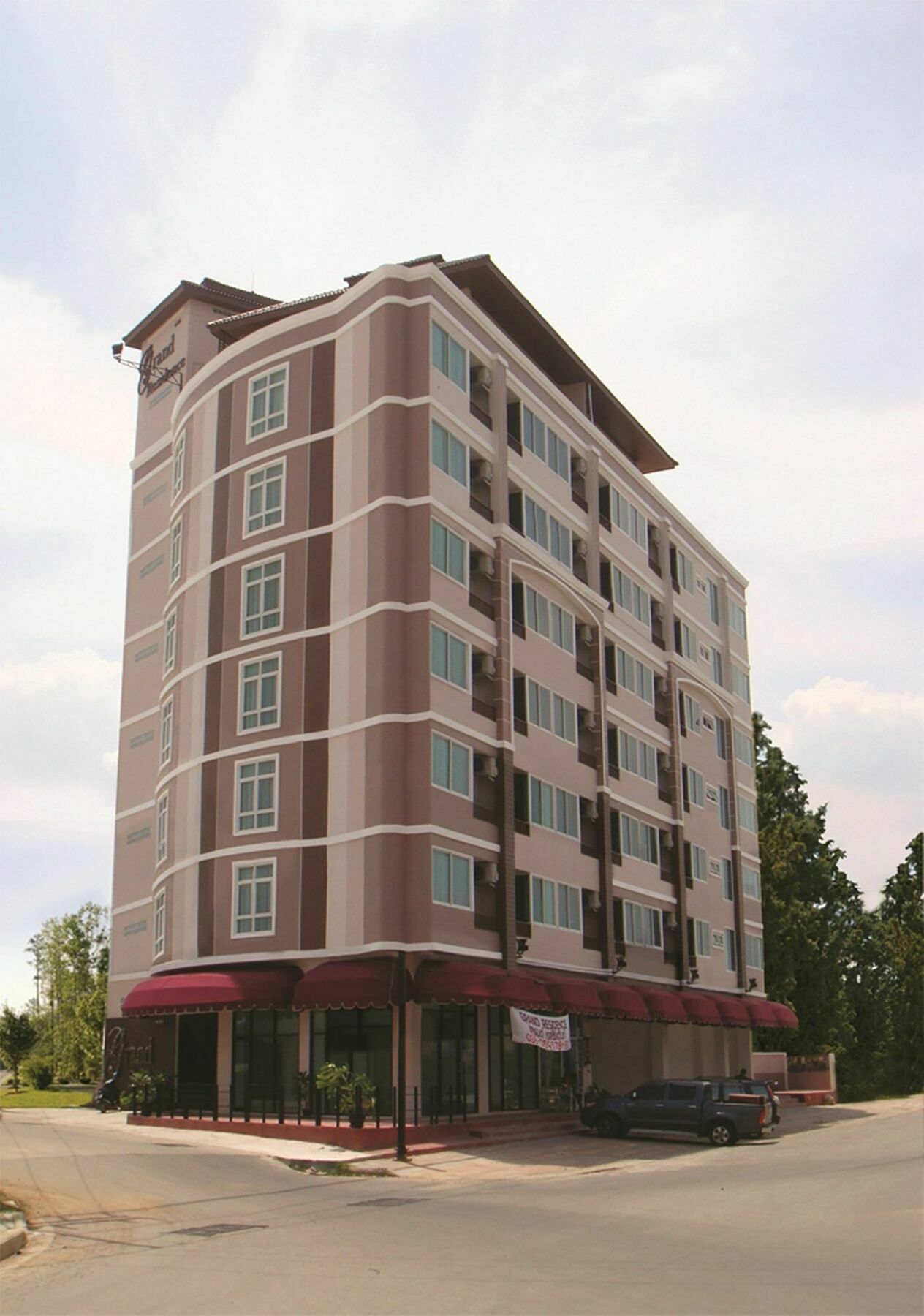 Grand Residence Jomtien Extérieur photo