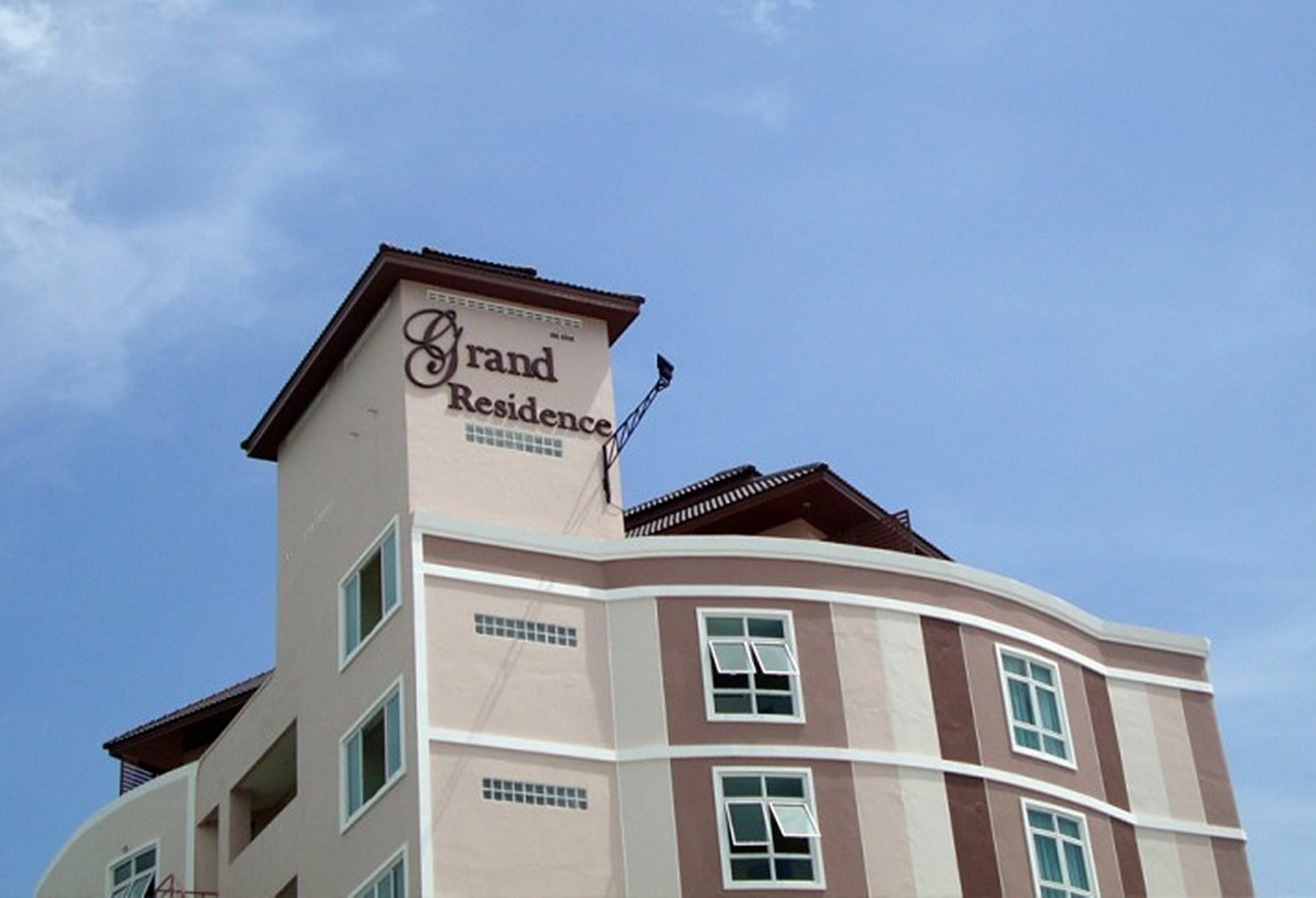 Grand Residence Jomtien Extérieur photo
