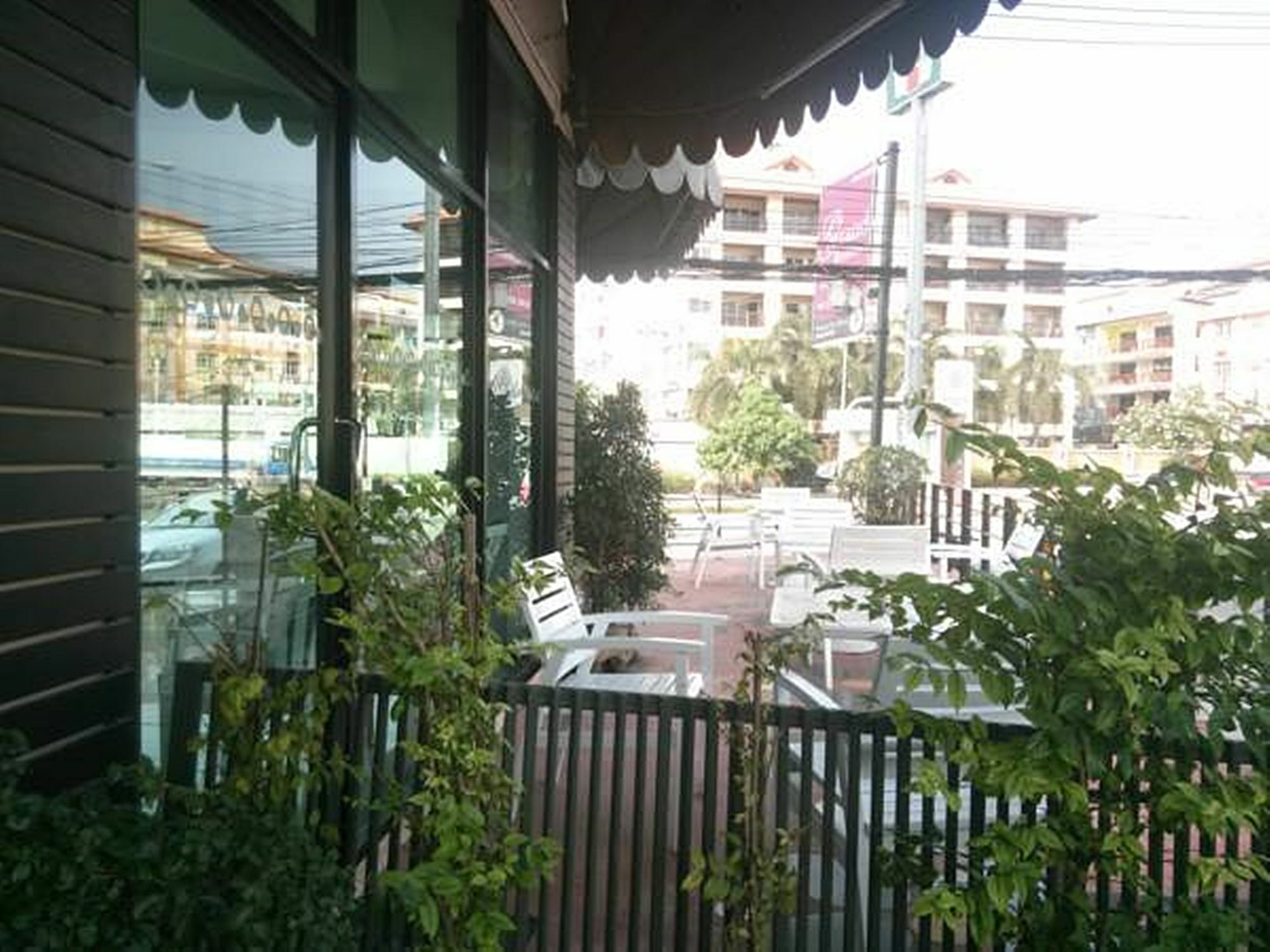 Grand Residence Jomtien Extérieur photo